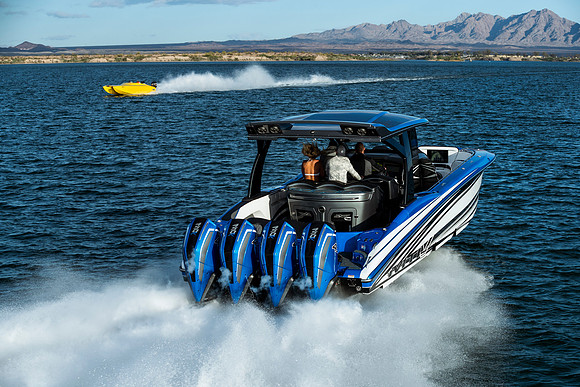 speedboat-mag-desert-storm-2022-tom-leigh-9304