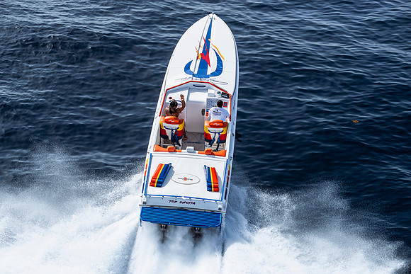 bahamas-fast-boats-poker-run-2025-tom-leigh-7011