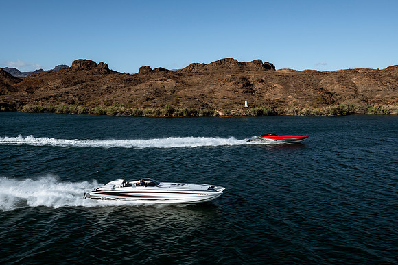 speedboat-mag-desert-storm-2022-tom-leigh-9501