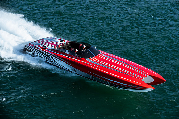 speedboat-mag-desert-storm-2022-tom-leigh-0614