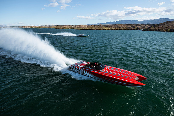speedboat-mag-desert-storm-2022-tom-leigh-9355