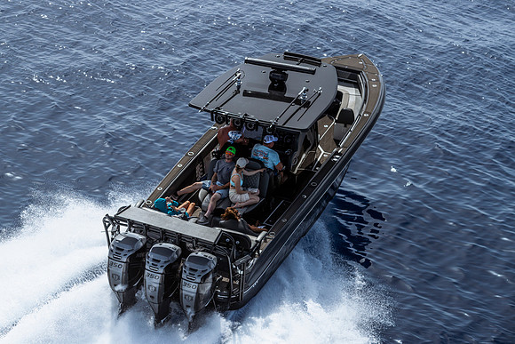bahamas-fast-boats-poker-run-2025-tom-leigh-7677-Enhanced-SR