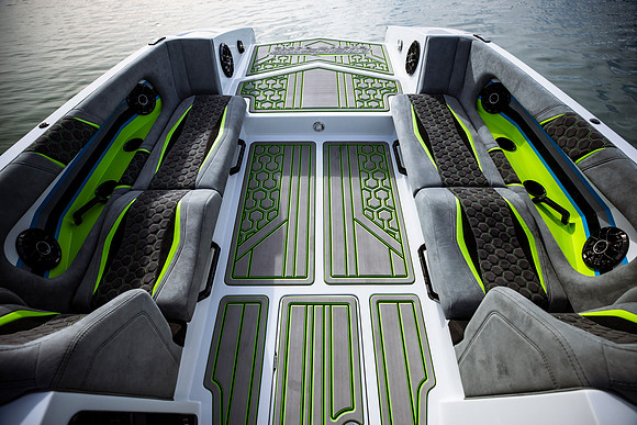 interceptor-boats-2024-tom-leigh-0230