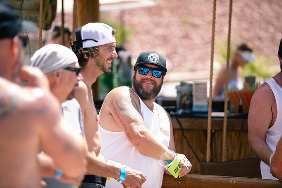 pirate-cove-classic-performance-boats-2021-tom-leigh-2160