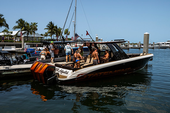 bahamas-fast-boats-poker-run-2025-tom-leigh-9631