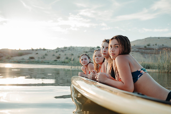 lexi-calia-paddle-board-2020-tom-leigh-655