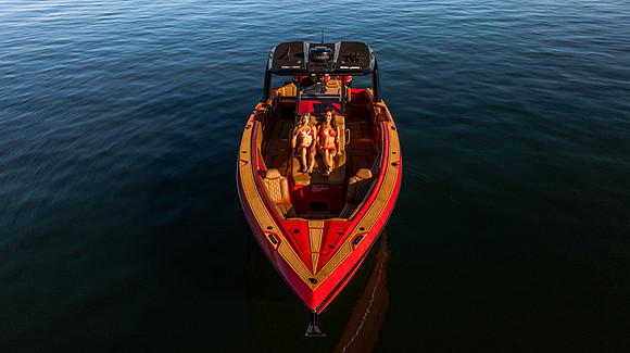 amp-boats-2025-tom-leigh--32-Enhanced-NR