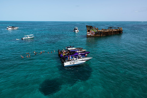 bahamas-fast-boats-poker-run-2025-tom-leigh-9661