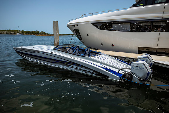 bahamas-fast-boats-poker-run-2025-tom-leigh-9623