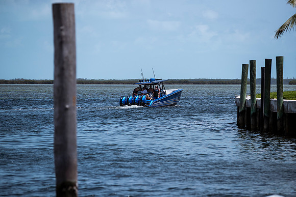 bahamas-fast-boats-poker-run-2025-tom-leigh-7963